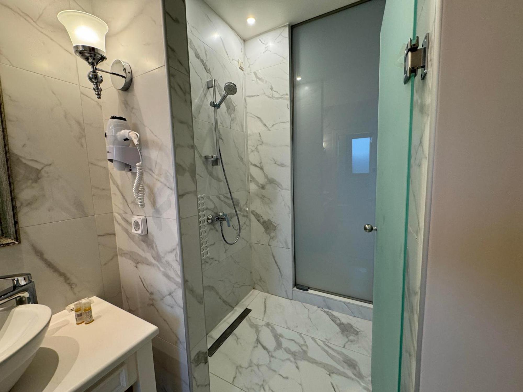 Iris Premium Aparthotel Nydri  Exterior foto